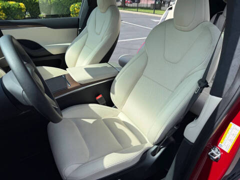 2023 Tesla Model X Standard Range