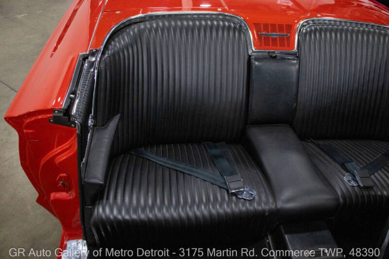 1965 Ford Thunderbird