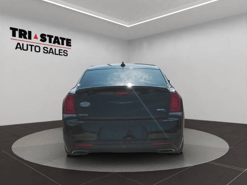 2019 Chrysler 300 S