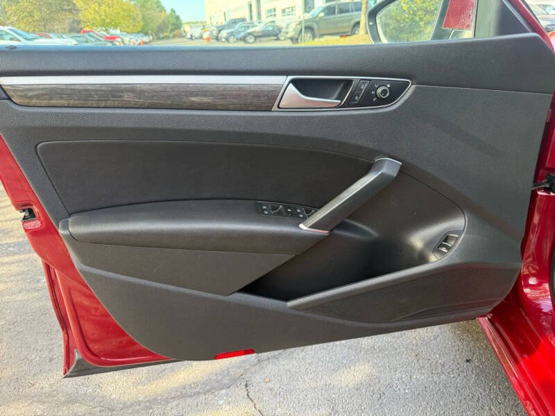 2016 Volkswagen Passat