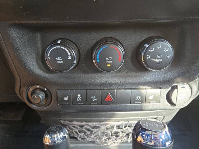 2013 Jeep Wrangler Sahara