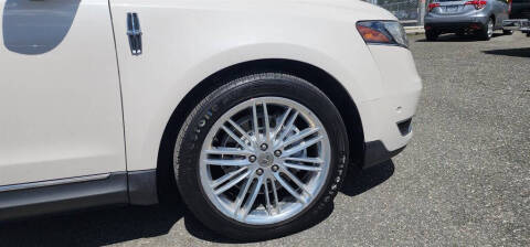 2018 Lincoln MKT Reserve