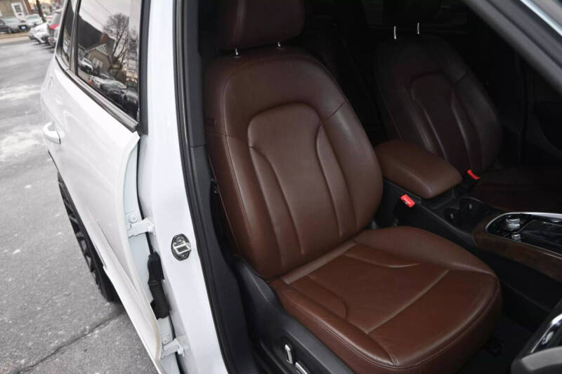 2016 Audi Q5 2.0T quattro Premium Plus