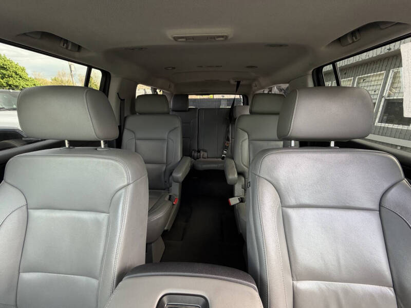2019 Chevrolet Suburban LT