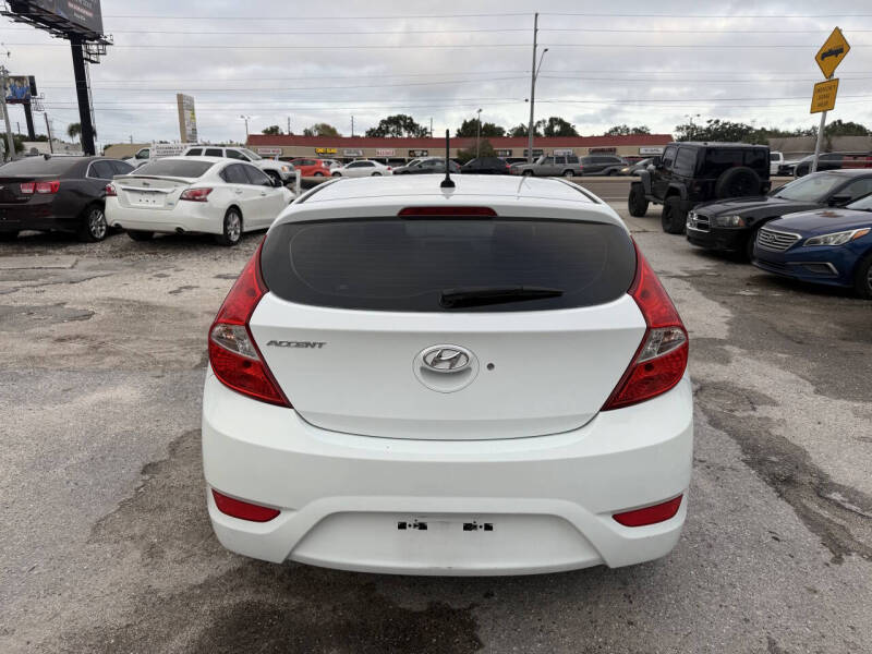 2015 Hyundai Accent GS