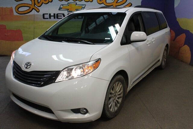 Used 2014 Toyota Sienna XLE with VIN 5TDYK3DC9ES410884 for sale in Grand Ledge, MI