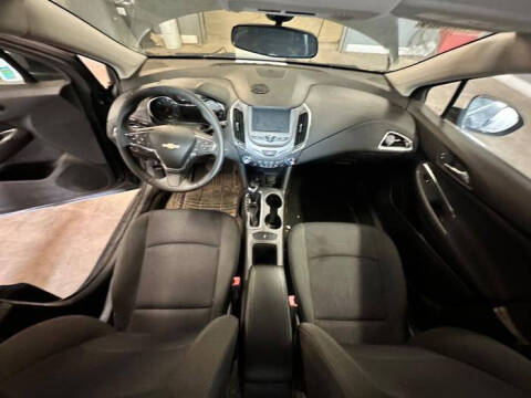 2017 Chevrolet Cruze LT Auto