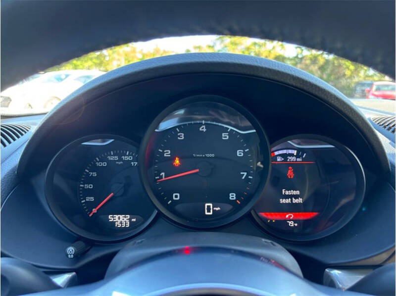 2021 Porsche 718 Cayman