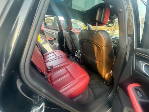 2017 Porsche Macan S