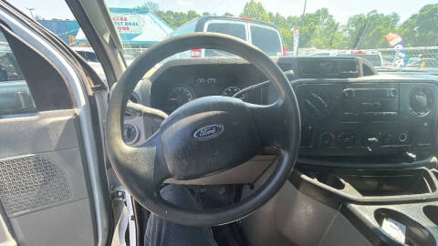 2013 Ford E-Series E-150