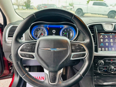 2017 Chrysler 300 Limited