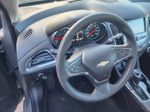 2017 Chevrolet Cruze LT Auto