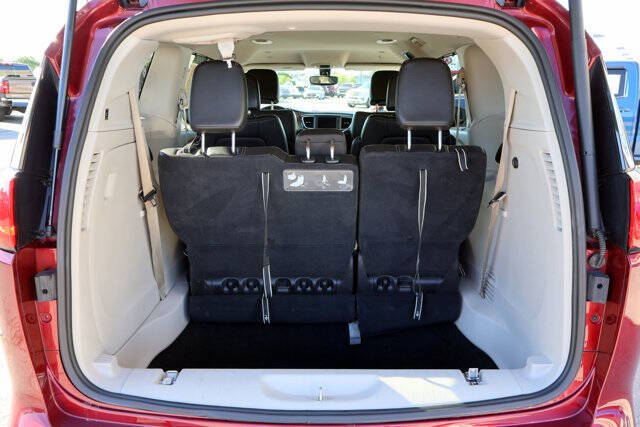 2021 Chrysler Voyager LXi