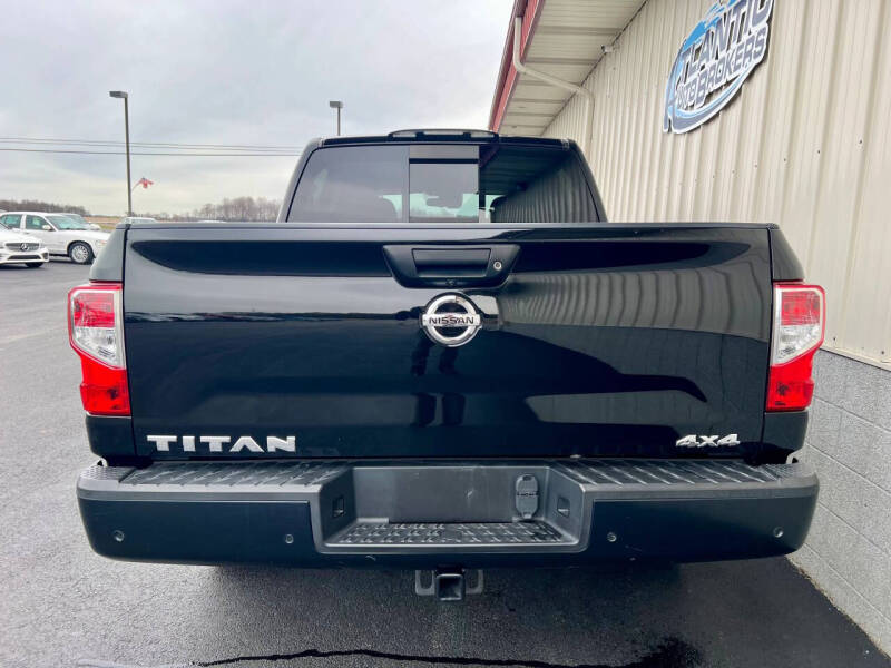 2021 Nissan Titan