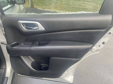 2014 Nissan Pathfinder Platinum