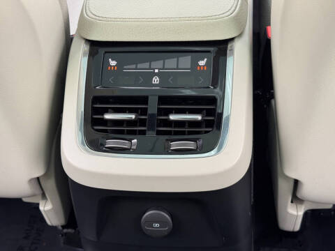 2021 Volvo XC90 Recharge T8 Inscription Expression 7P