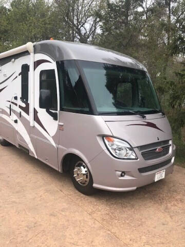 2011 Winnebago Via 25T