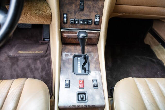 1987 Mercedes-Benz 560-Class 560 SL
