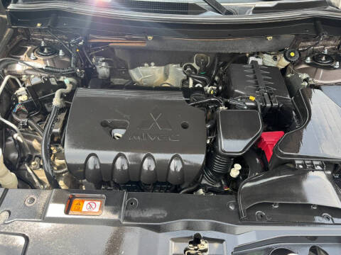 2016 Mitsubishi Outlander SE