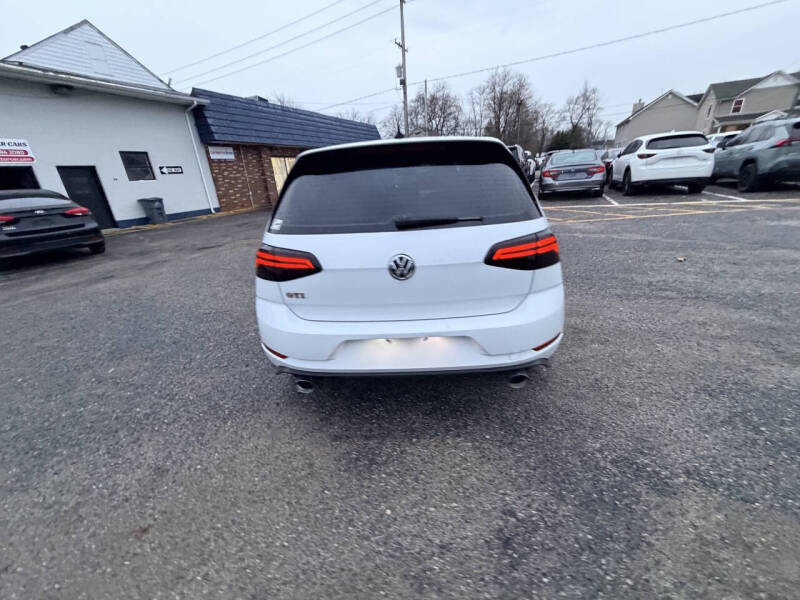 2020 Volkswagen Golf GTI S