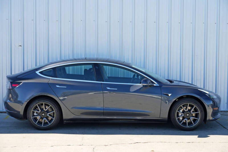 2020 Tesla Model 3 Standard Range Plus