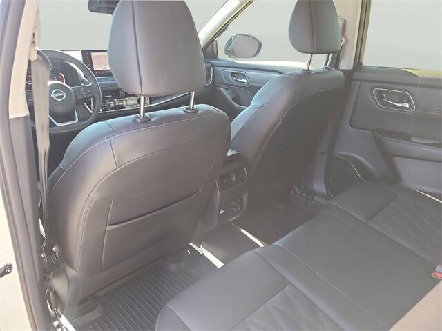 2024 Nissan Rogue Platinum