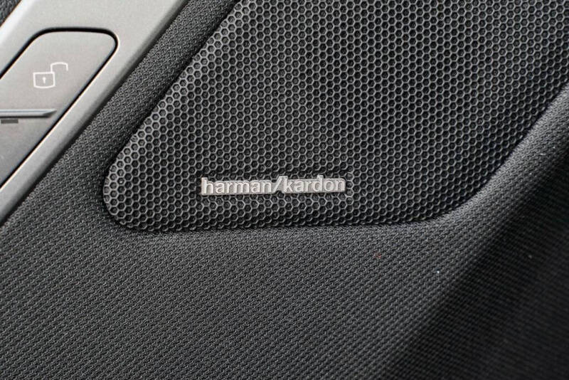 2025 BMW iX xDrive50