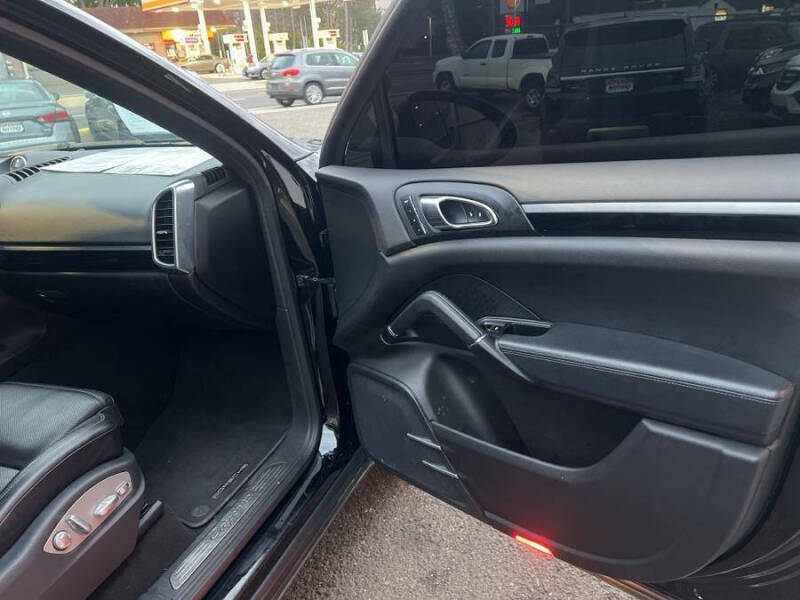 2016 Porsche Cayenne