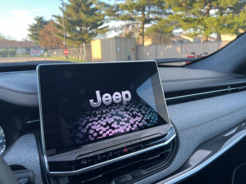 2023 Jeep Compass Latitude Lux