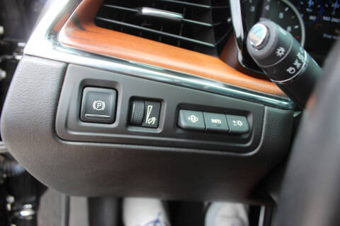 2017 Cadillac XT5 Platinum