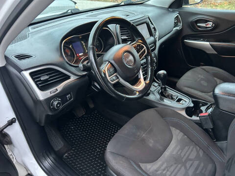 2020 Jeep Cherokee Upland