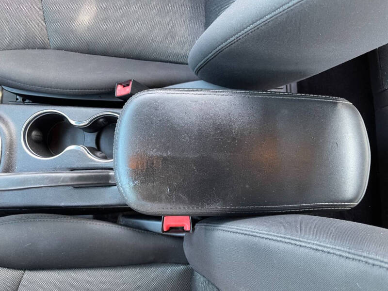 2013 Dodge Avenger SE V6