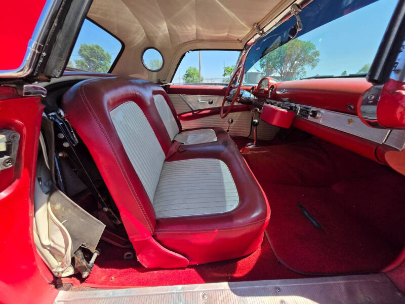 1955 Ford Thunderbird