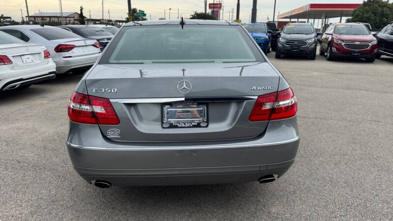 2010 Mercedes-Benz E-Class