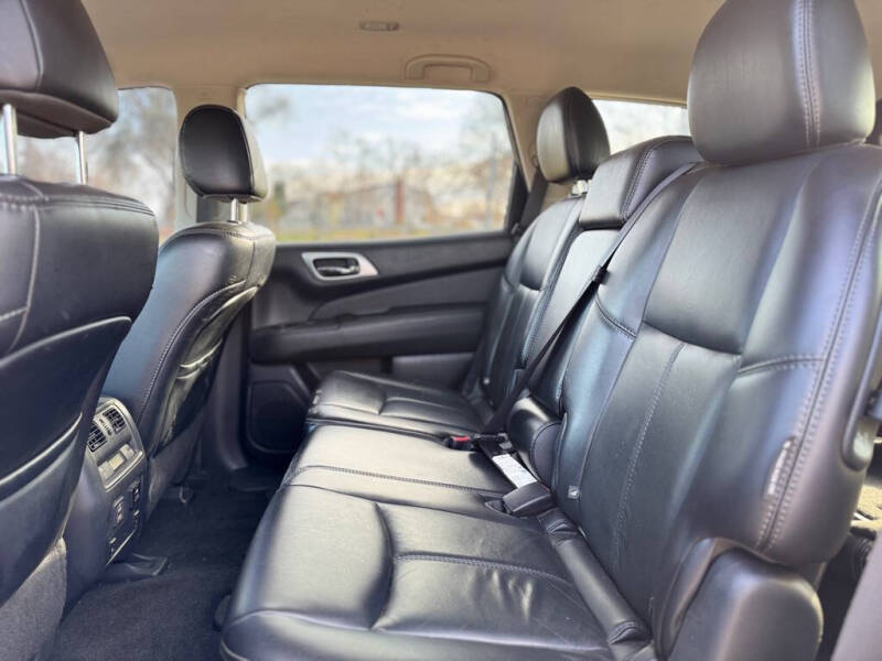 2018 Nissan Pathfinder S