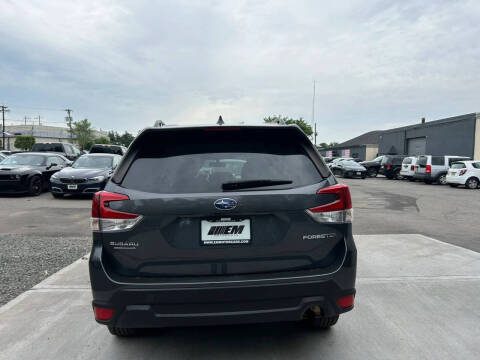 2022 Subaru Forester Premium