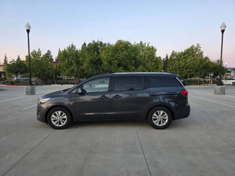 2017 Kia Sedona LX
