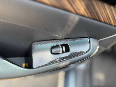 2017 Nissan Maxima Platinum