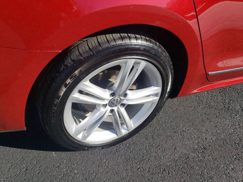 2015 Volkswagen Passat 1.8T SE