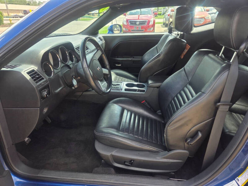 2009 Dodge Challenger SE
