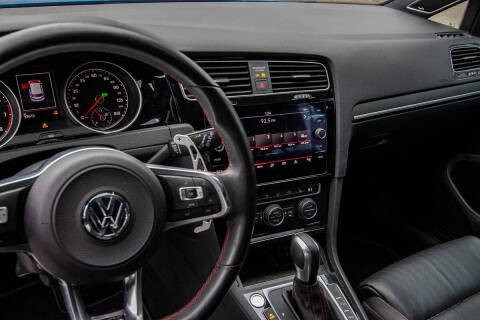 2021 Volkswagen Golf GTI SE
