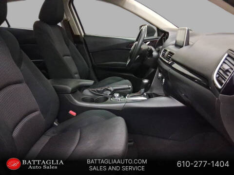 2015 Mazda MAZDA3 i Touring