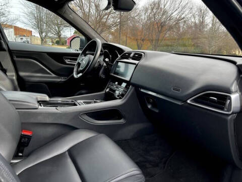 2020 Jaguar F-PACE 25t Premium