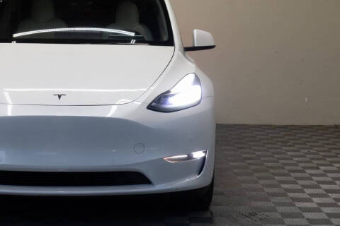 2021 Tesla Model Y Standard Range