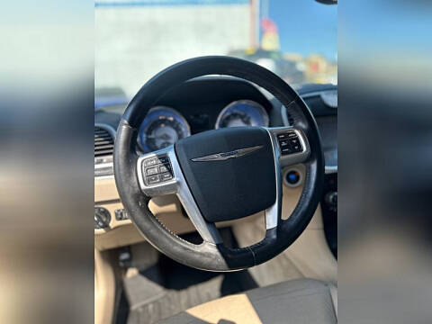 2011 Chrysler 300 Limited