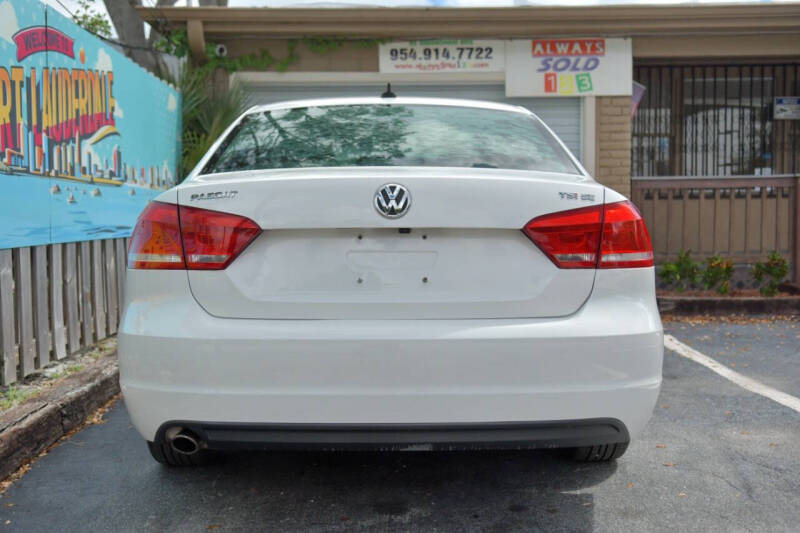2014 Volkswagen Passat 1.8T SE