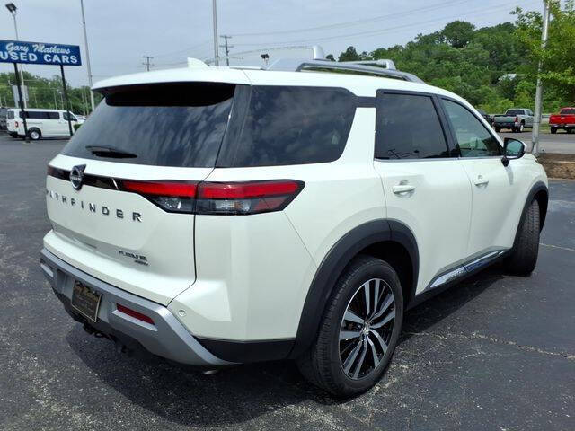 2023 Nissan Pathfinder Platinum