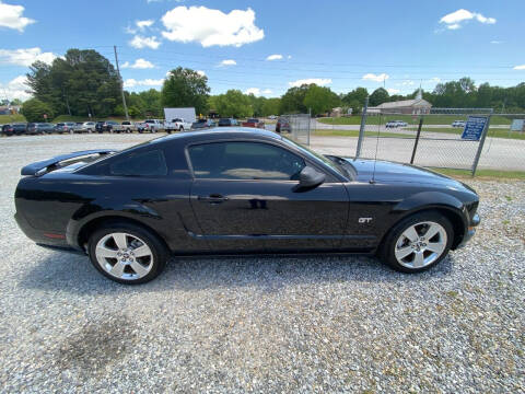 2007 Ford Mustang for sale at Good Wheels Auto Sales, Inc in Cornelia GA