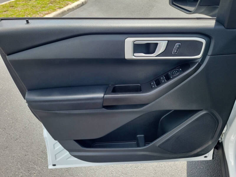 2020 Ford Explorer