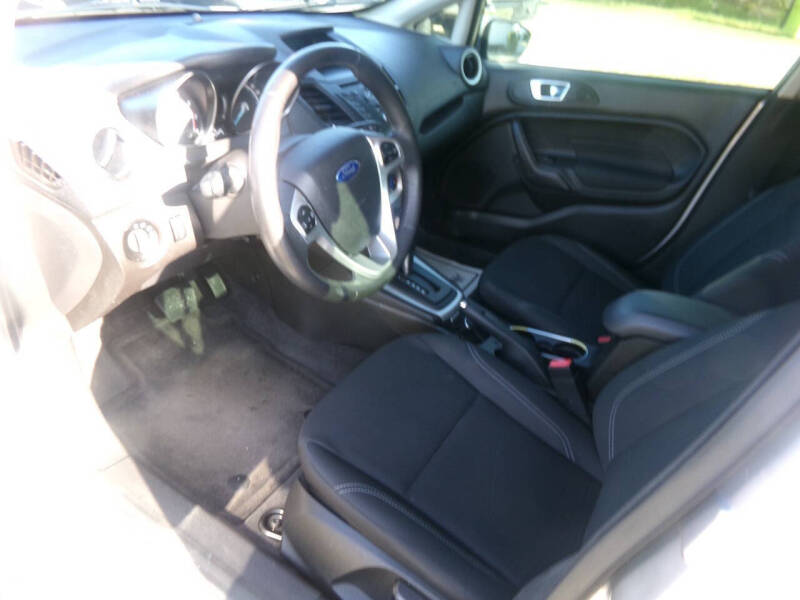 2016 Ford Fiesta SE